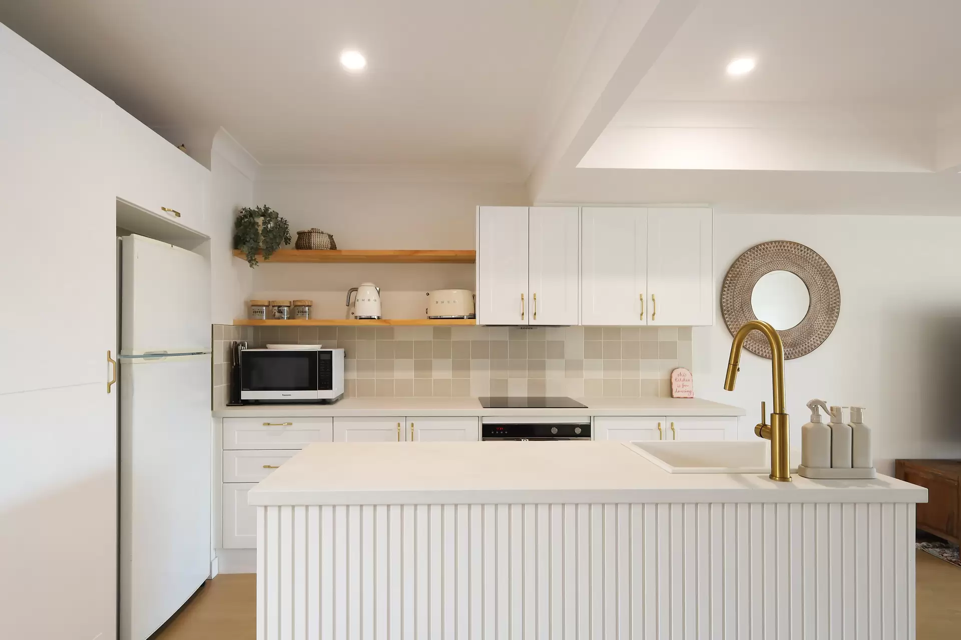 Photo #5: 160/2-10 Coolgardie Street, Elanora - For Sale by Drew Property Group