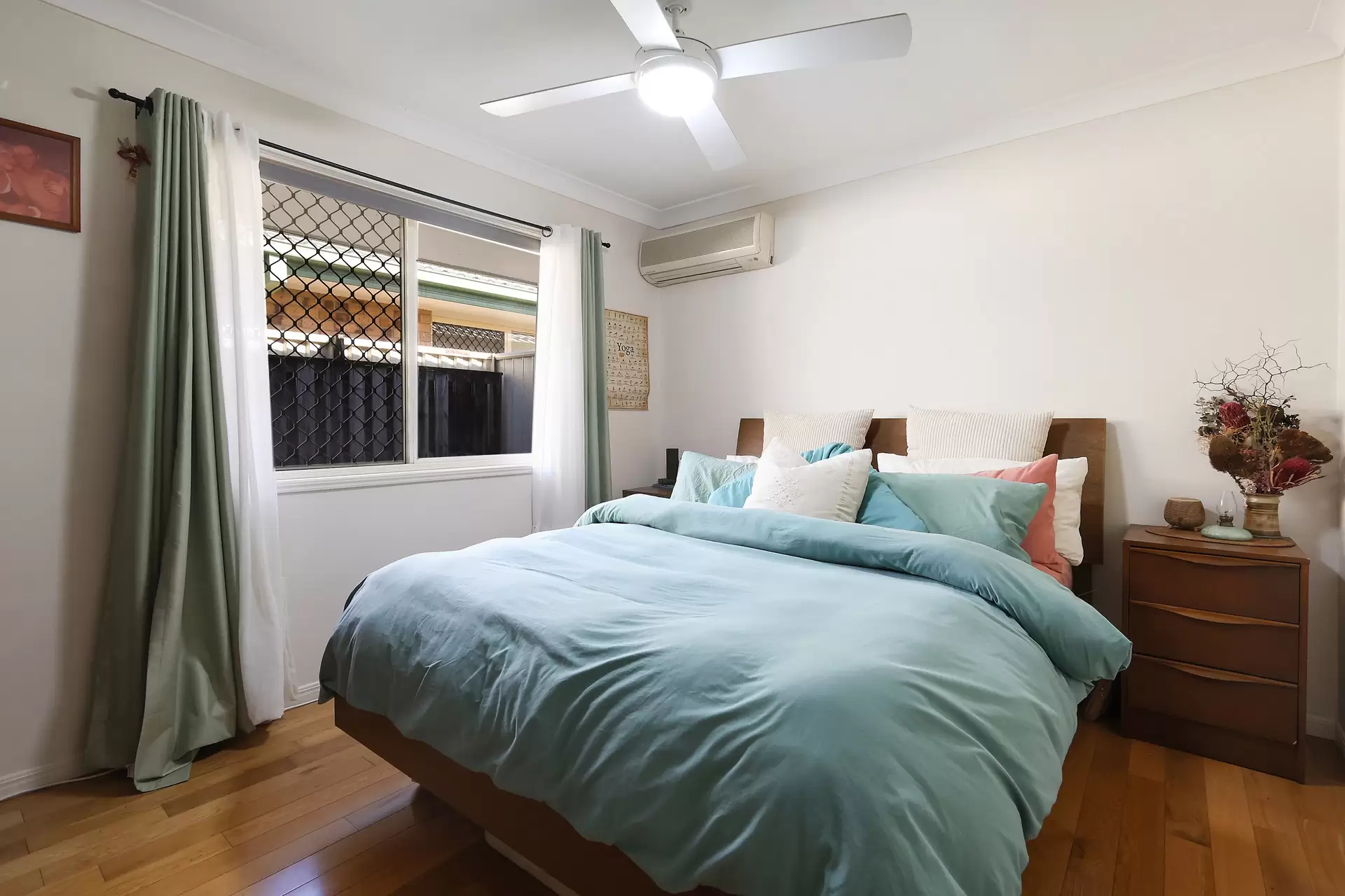 Photo #12: 1/35 Thornleigh Crescent, Varsity Lakes - Sold by Drew Property Group